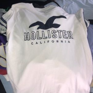 hollister t-shirt